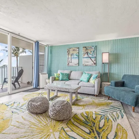 Beautiful Condo Right On The Beach